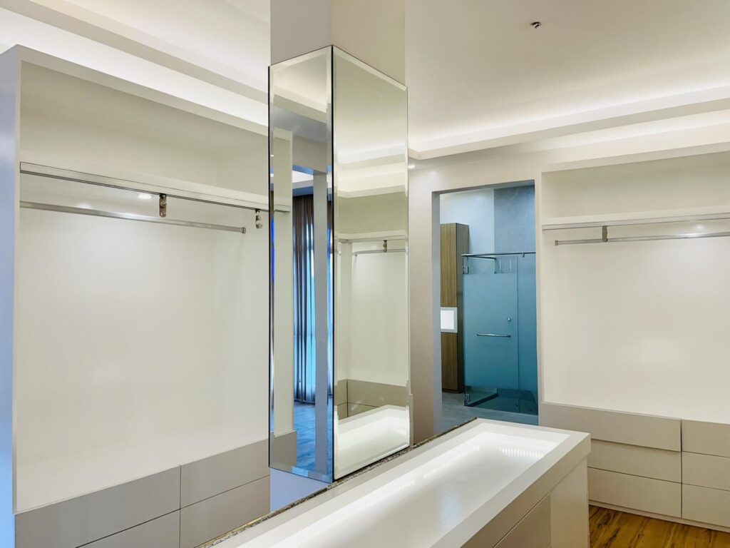 327611249 1091455315584677 113531388732693360 n